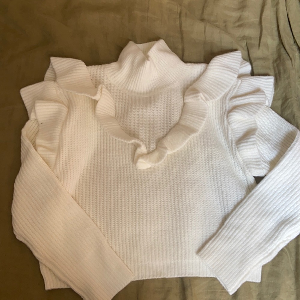 Puffy sleeve sweater!
